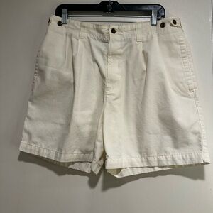 Men's Dockers Pleated No Wrinkle Shorts White size 36. Slit Pockets. 100% Cotton